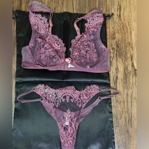 Valery Lingerie lace Set. Purple.